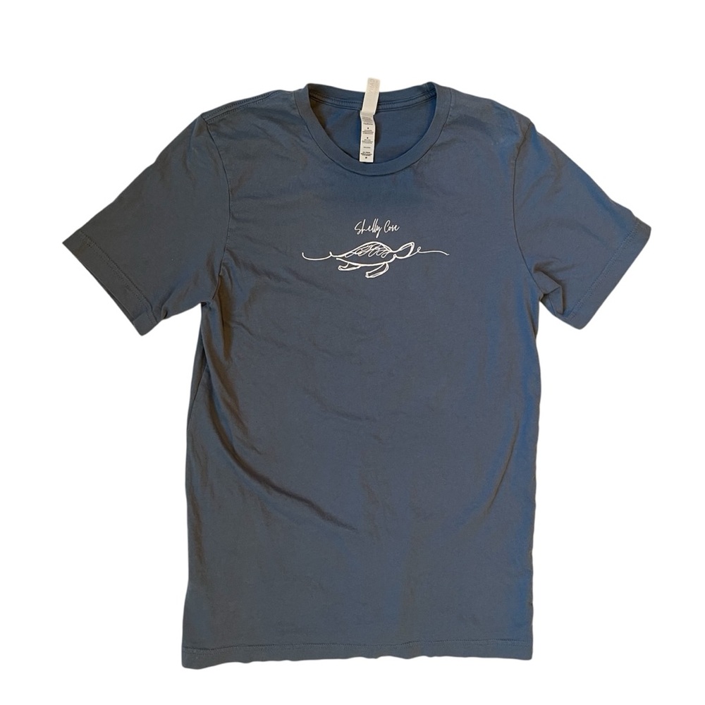 Women’s/Girls Shelly Cove blue turtle short-sleeved shirt Size M